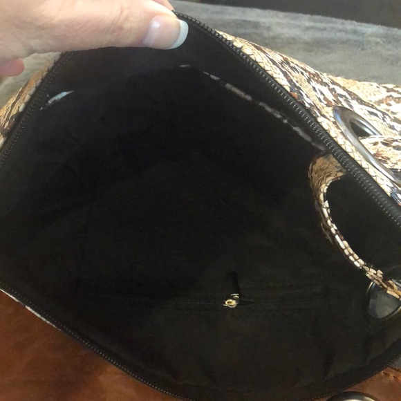 Cute Clutch bag in snakeskin - Picture 9 of 15